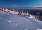 Arctic moonrise